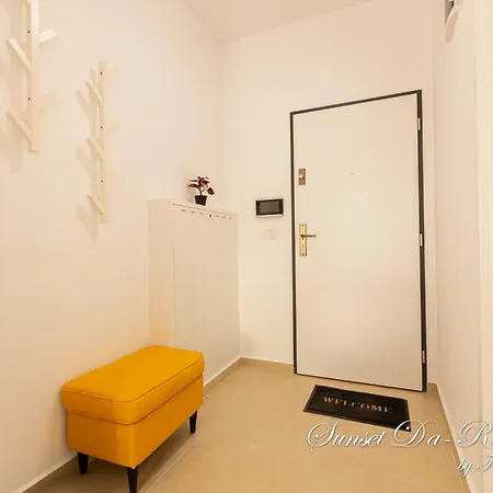 Sunset Da アパート